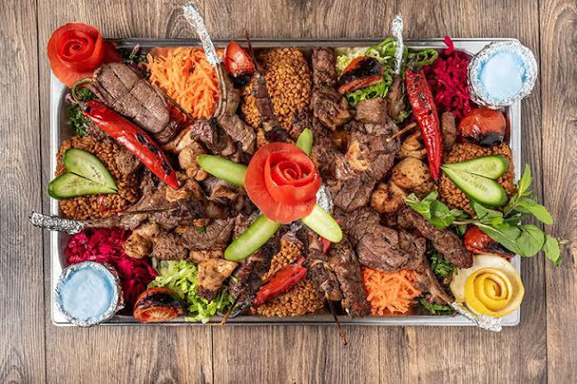 Opinii despre AKGÜN RESTAURANT KAVURMACI BÜLENT USTA în Ahlat - Gastronomi ve konaklama