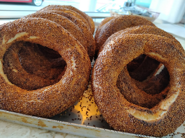 Opinii despre Alaybey Yufka& fırın cafe în Karşıyaka - Gastronomi ve konaklama