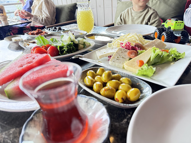 Anadolu Hisarı, Kızılserçe Sok. 10/A, 34810 Beykoz/İstanbul