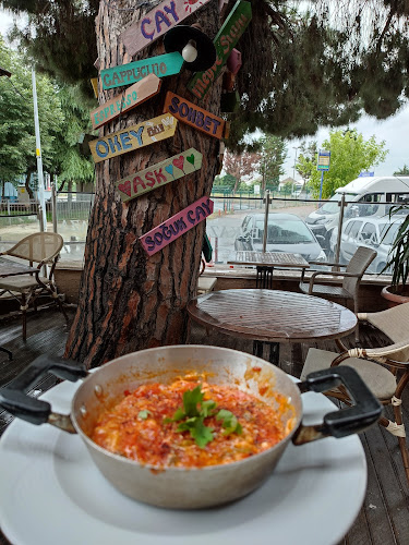 Cafe Eskaza - Gastronomi ve konaklama