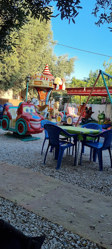 Yeşil İznik Çay Bahçesi