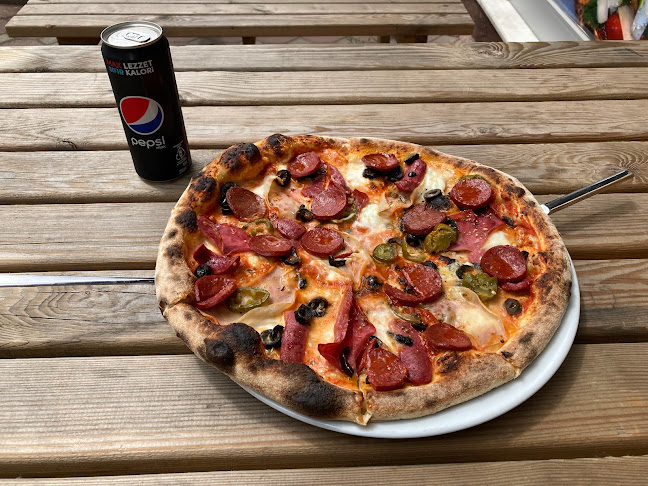 Luce Di Luna Pizzeria - Gastronomi ve konaklama