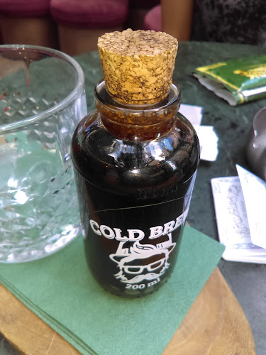 Comentarii opinii despre More Coffee & Tea