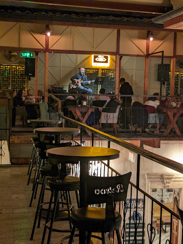 Retroo Cafe Lounge Bar - Gastronomi ve konaklama