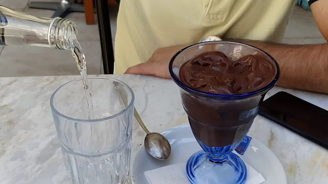 Opinii despre Rumeli Çikolatacısı în Konak - Gastronomi ve konaklama