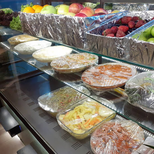 Opinii despre Çatıaltı Meyhanesi în Beylikdüzü - Gastronomi ve konaklama