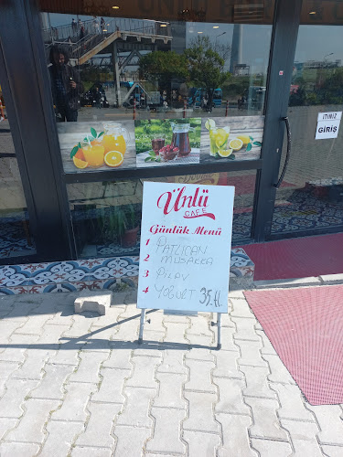 Ünlü Börek Cafe - Gastronomi ve konaklama