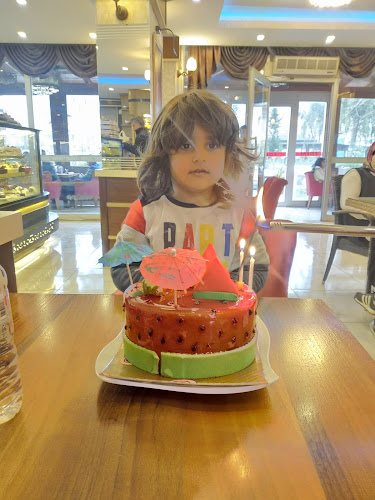 Comentarii opinii despre Edem Pastanesi & Kafe