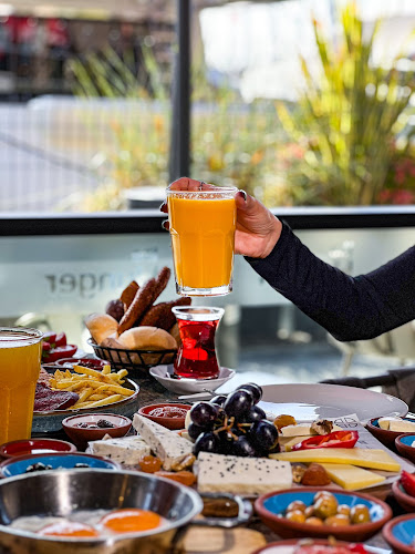 The Hunger Kıyı İstanbul - Büyükçekmece