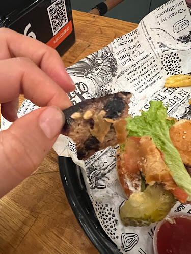 Opinii despre Ohannes Burger Mavişehir Hilltown în Karşıyaka - Gastronomi ve konaklama