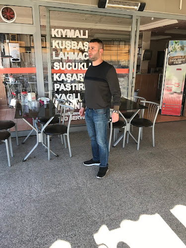 Opinii despre Merkez Pide Fırını în Kayseri - Gastronomi ve konaklama