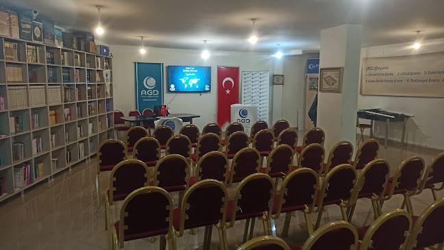 Opinii despre BAYBURT AGD -MGV VAKIF kitap kafe în Bayburt Merkez - Gastronomi ve konaklama