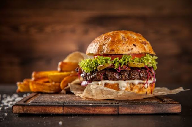 CHARLİE BURGER& FAST FOOD - Gastronomi ve konaklama
