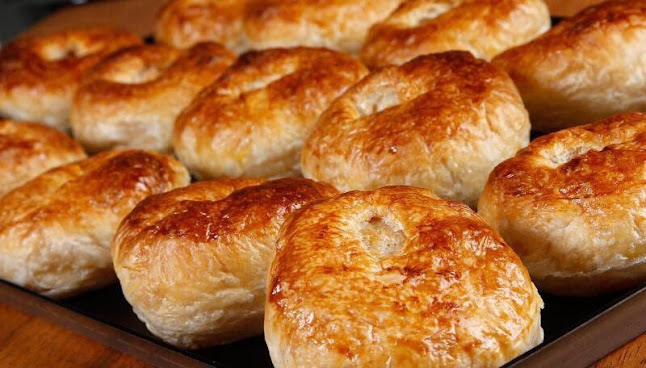 Opinii despre Tuğçe Gevrek - Börek - Pasta Fırını în İzmir - Gastronomi ve konaklama