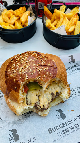 Opinii despre Burger black în Bakırköy - Gastronomi ve konaklama