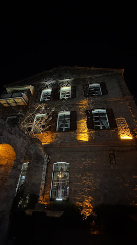 Opinii despre Taş Fabrika în Şehzadeler - Gastronomi ve konaklama