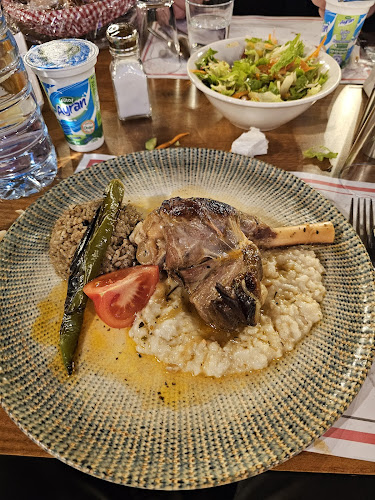 ÇAMLIK ET MANGAL AKÇAABATLI KASAP MEHMET - Ni̇lüfer