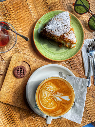 Opinii despre Latife Türk Kahvesi Muğla (Merkez) în Merkez - Gastronomi ve konaklama