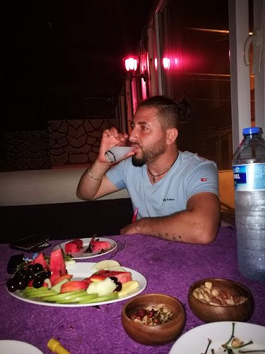 Opinii despre Mobidik Cafe în Samandağ - Gastronomi ve konaklama