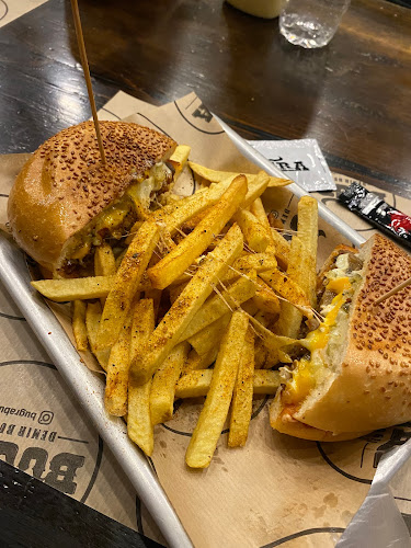 Buğra Burger Meydan - Gastronomi ve konaklama