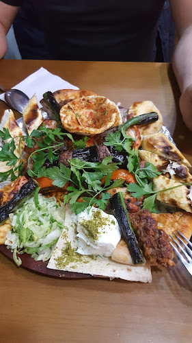 Öztürkler Şark Sofrası - Gastronomi ve konaklama