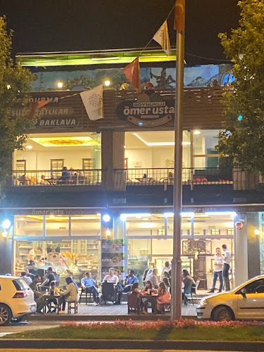 Comentarii opinii despre Göynüklü Ömer Usta Dondurmaları Bosna Caddesi