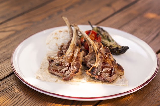 Çarıklı Et Restaurant - Gastronomi ve konaklama