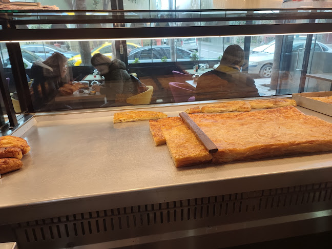 Opinii despre EKMEK 12 BÖREK SALONU în Avcılar - Gastronomi ve konaklama