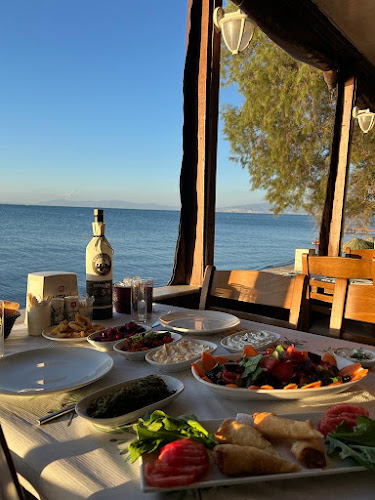 Opinii despre Zeytin Cafe & Restaurant Urla în Urla - Gastronomi ve konaklama