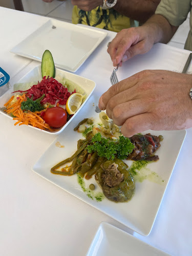 Opinii despre İBB Florya Sosyal Tesisleri: İdeal Salon în Bakırköy - Gastronomi ve konaklama