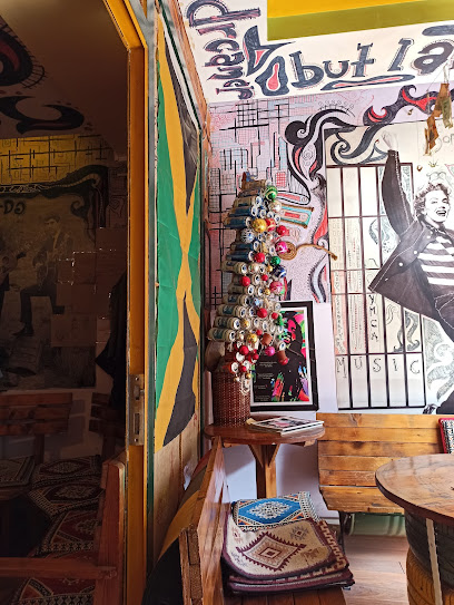 Reggae BR Shot & Food