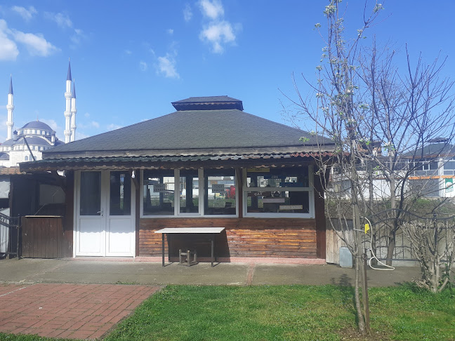 Opinii despre Çardak Kafe în Araklı - Gastronomi ve konaklama