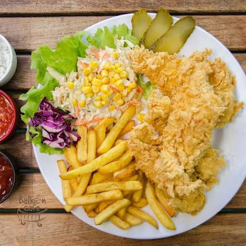 Balkon Cafe - Gastronomi ve konaklama