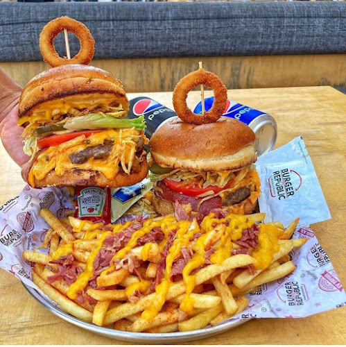 Opinii despre Burger Republic Gaziemir în İzmir - Gastronomi ve konaklama