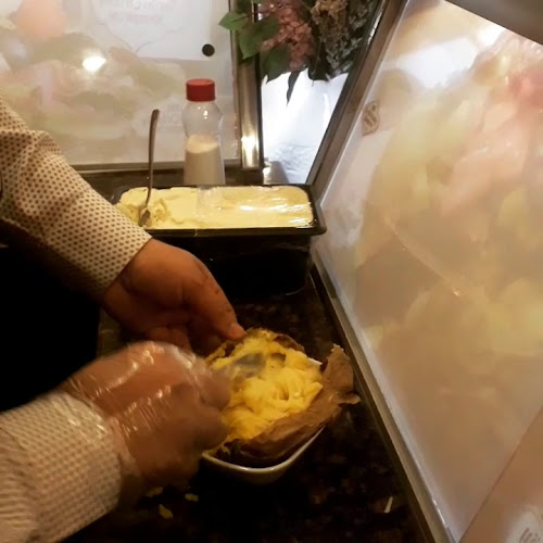 Opinii despre Tarihi Ortaköy Kumpircisi K.MARAŞ în Onikişubat - Gastronomi ve konaklama