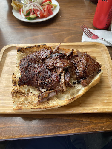 Opinii despre Hacıefendi Döner Köfte în İstanbul - Gastronomi ve konaklama