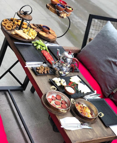 Opinii despre Sipsi Nargile Cafe în Ürgüp - Gastronomi ve konaklama
