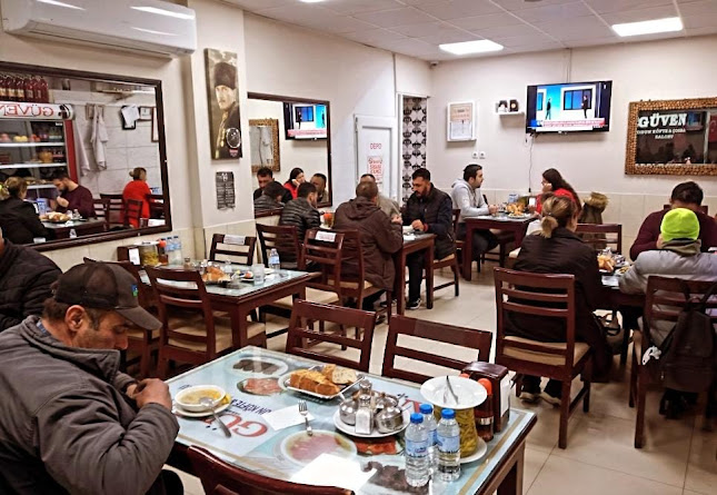 Opinii despre Güven Odun Kofte & Corba Salonu Salihli Odun Köfte în Salihli - Gastronomi ve konaklama