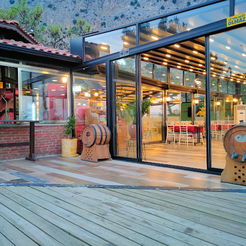 Sekiz Bahçe Restoran