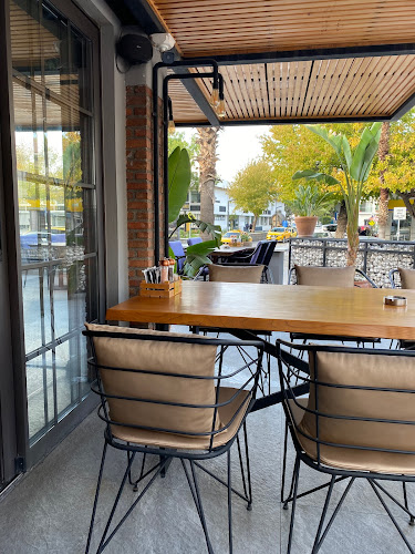 Comentarii opinii despre central cafe restaurant