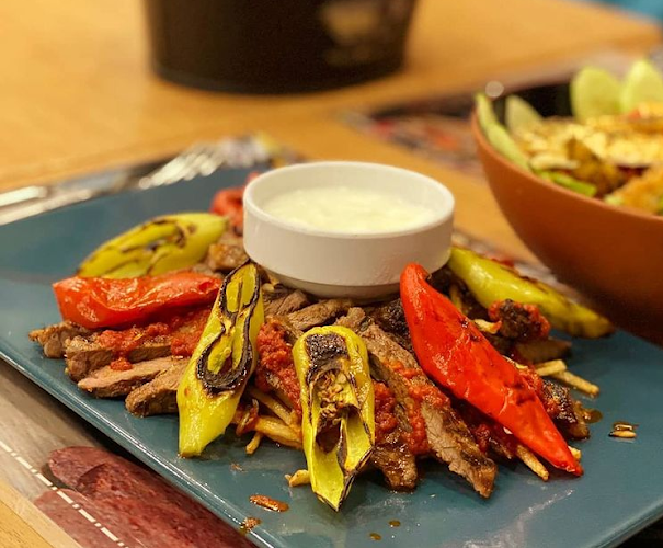 Opinii despre Çaygara Cafe Nevşehir în Nevşehir Merkez - Gastronomi ve konaklama