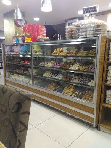 Opinii despre Altunoğlu Pastanesi & Cafe în Sultangazi - Gastronomi ve konaklama