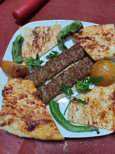 Eski toki kavşağı - Gastronomi ve konaklama