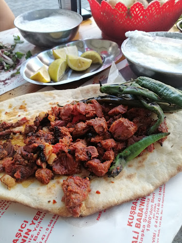 Opinii despre Kuşbaşıcı Ali Baba’nın Yeri în Haliliye - Gastronomi ve konaklama