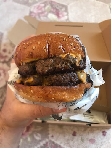 Burger black - Gastronomi ve konaklama
