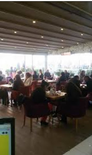 Beyzade Pastanesi - Gastronomi ve konaklama