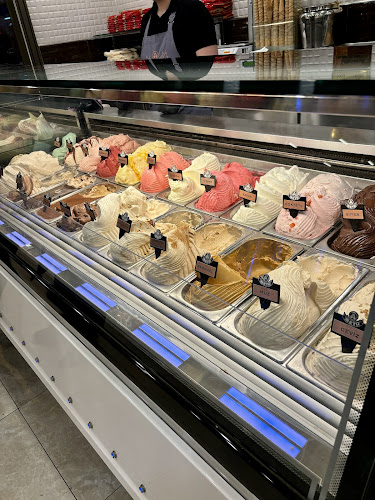 Meto Dondurma Hürriyet Caddesi Dikmen