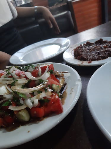 Opinii despre Ocakbaşi Döner Salonu în İstanbul - Gastronomi ve konaklama