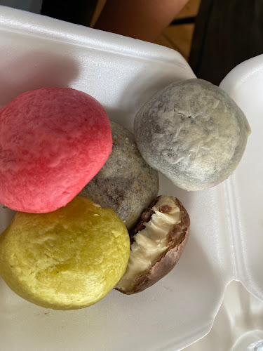 Bombacı Zeydan - Gastronomi ve konaklama