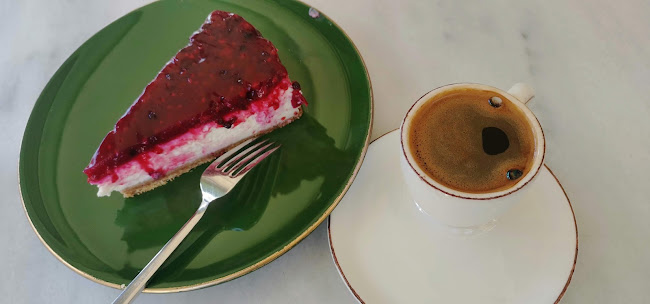 Emy's Cake and Coffee